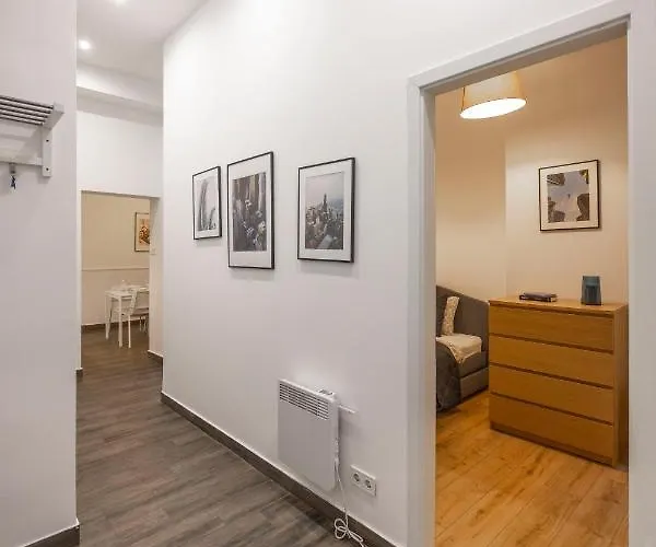Lejlighed Grand With 5bedrm 2bathroom *