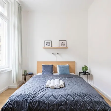 Apartamento Grand With 5bedrm 2bathroom