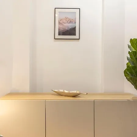 Apartamento Grand With 5bedrm 2bathroom