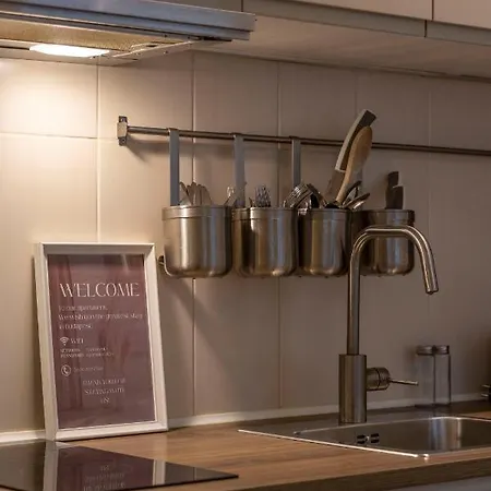 Apartment Grand With 5bedrm 2bathroom