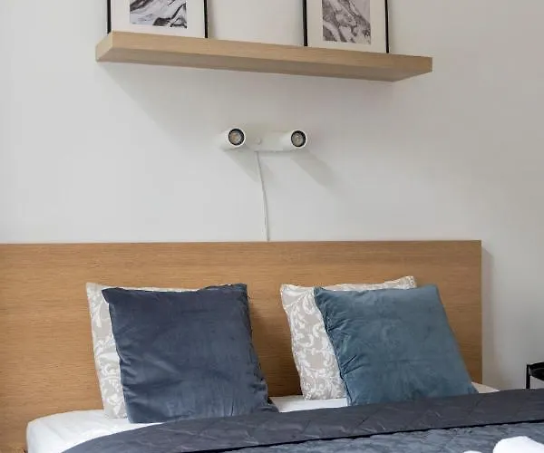 Apartman Grand With 5bedrm 2bathroom *