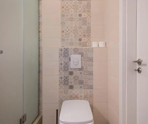 Apartman Grand With 5bedrm 2bathroom Budapest