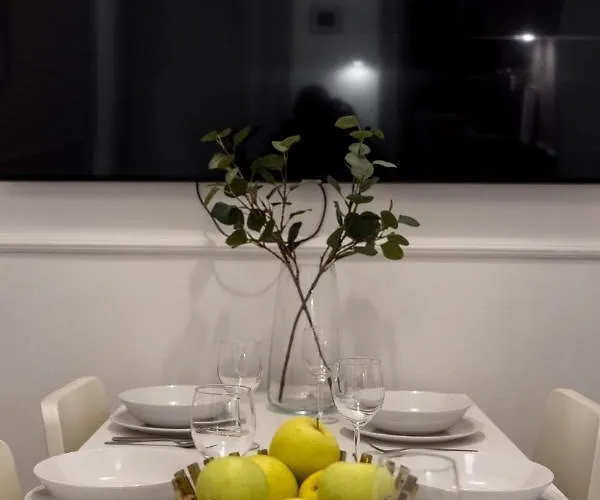 Apartman Grand With 5bedrm 2bathroom Budapest